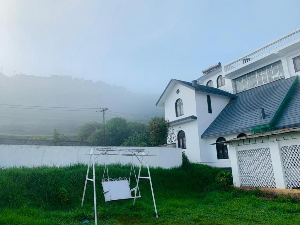 Bob Leisure'S Udagamandalam Exterior photo